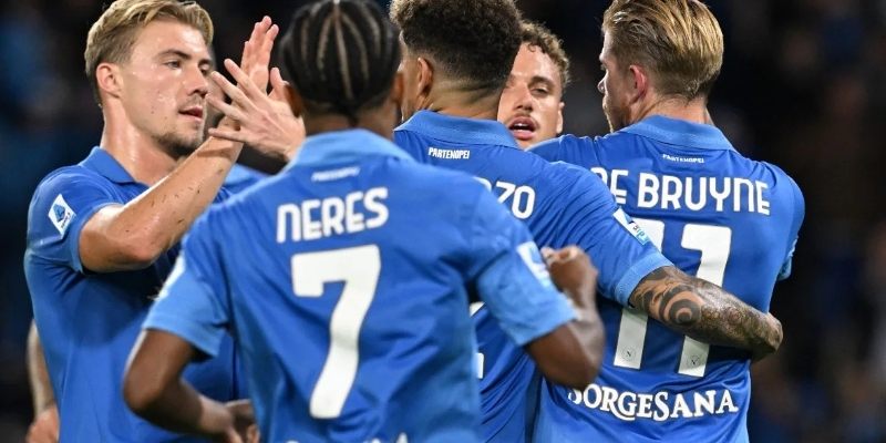 Villarreal vs Napoli đều khát điểm tại Champions League